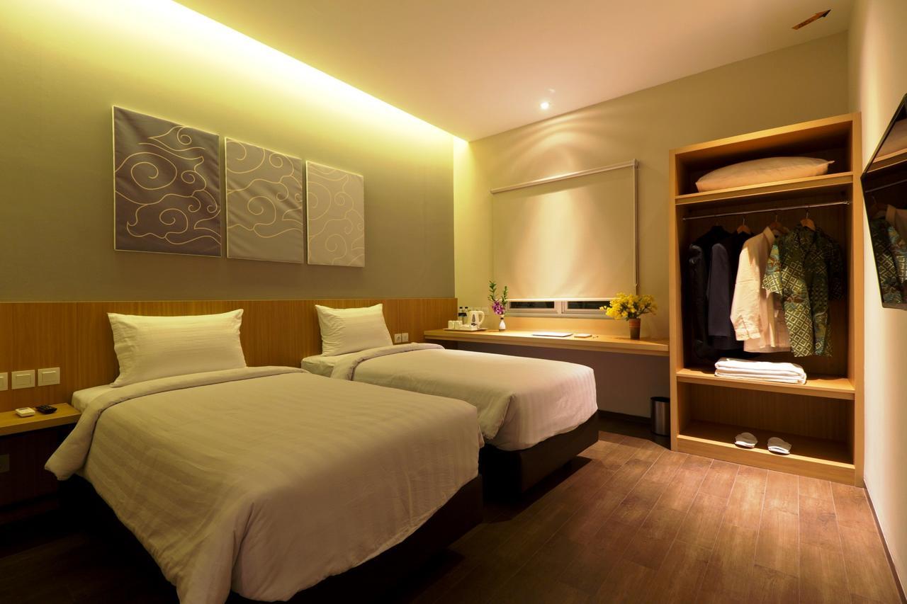 Vinotel Cirebon Exterior photo